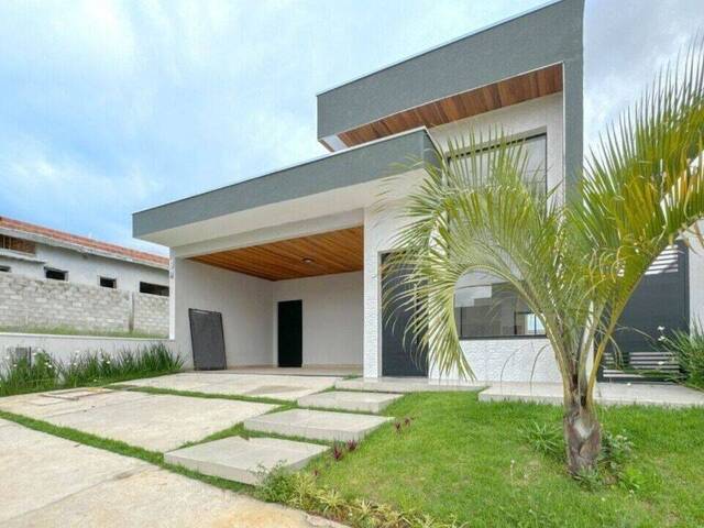#CA0052 - Casa para Venda em  -  - 1