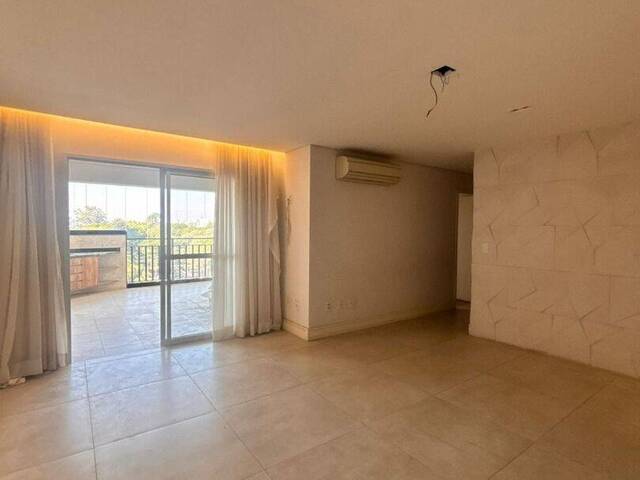 Apartamento para Venda em São José dos Campos - 3