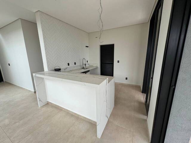 Sobrado para Venda em São José dos Campos - 5