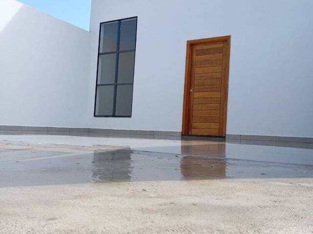 Casa para Venda em São José dos Campos - 4
