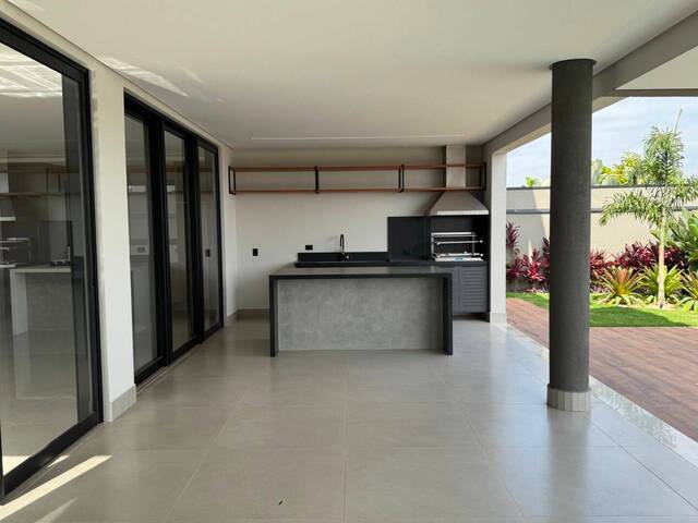 Sobrado para Venda em São José dos Campos - 5