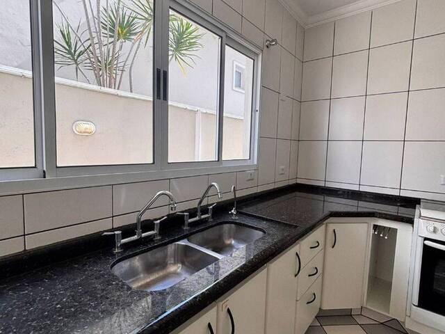 Sobrado para Venda em São José dos Campos - 4