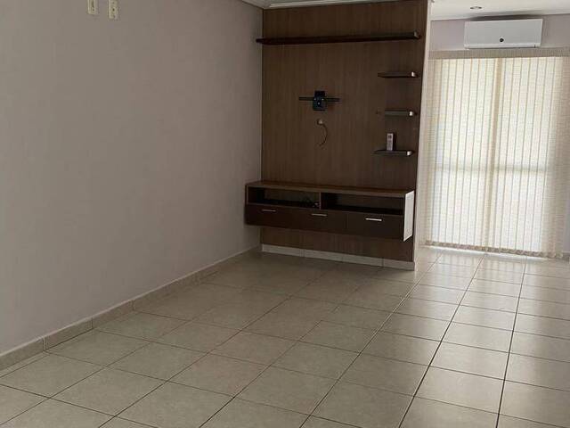 #AP0208 - Apartamento para Venda em  -  - 3