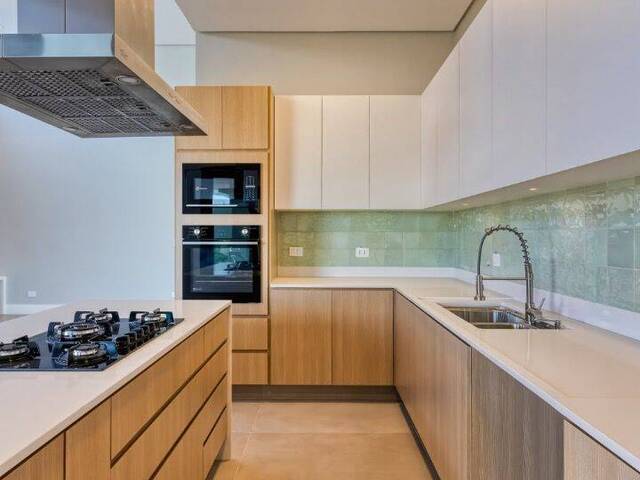 Casa para Venda em São José dos Campos - 4