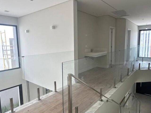 Casa para Venda em São José dos Campos - 5