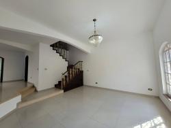 Casa para Venda em São José dos Campos - 5