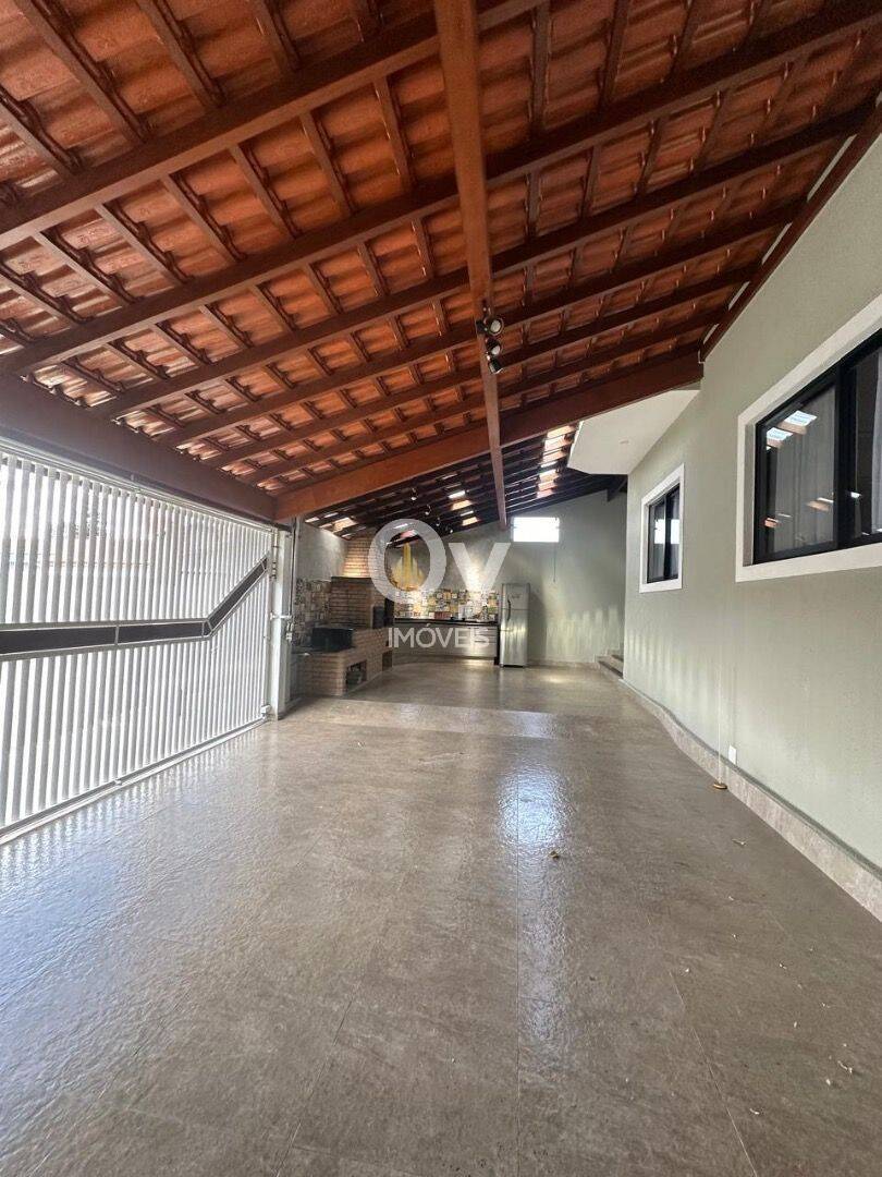 Sobrado com 3 dormitórios à venda, 121 m² por R$ 900.000 - Jardim América - São José dos Campos/SP