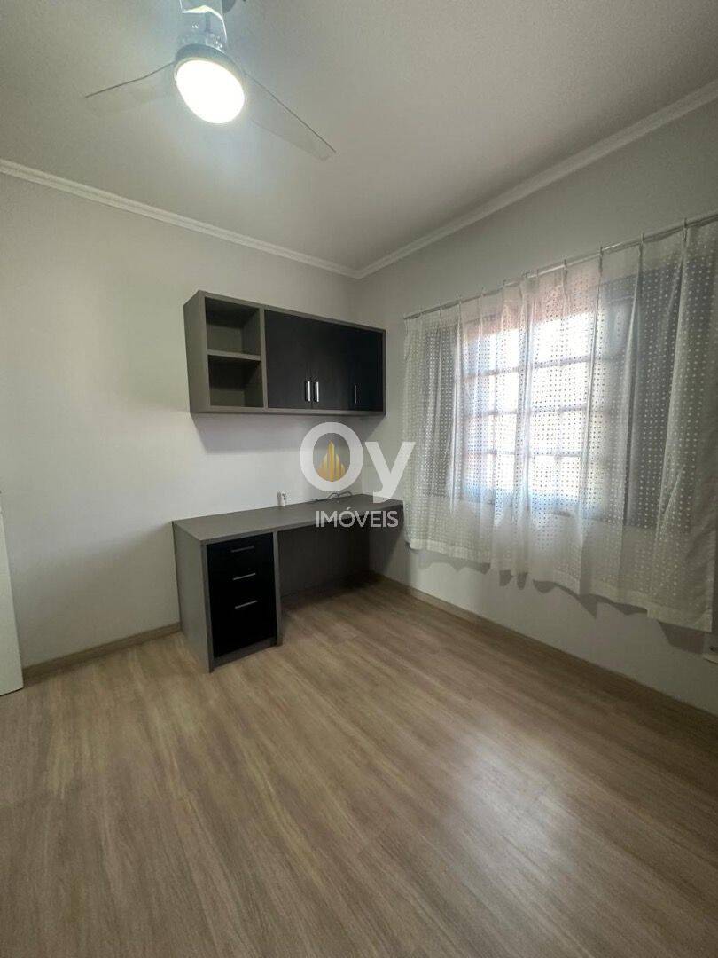Sobrado com 3 dormitórios à venda, 121 m² por R$ 900.000 - Jardim América - São José dos Campos/SP