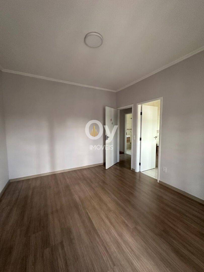Sobrado com 3 dormitórios à venda, 121 m² por R$ 900.000 - Jardim América - São José dos Campos/SP