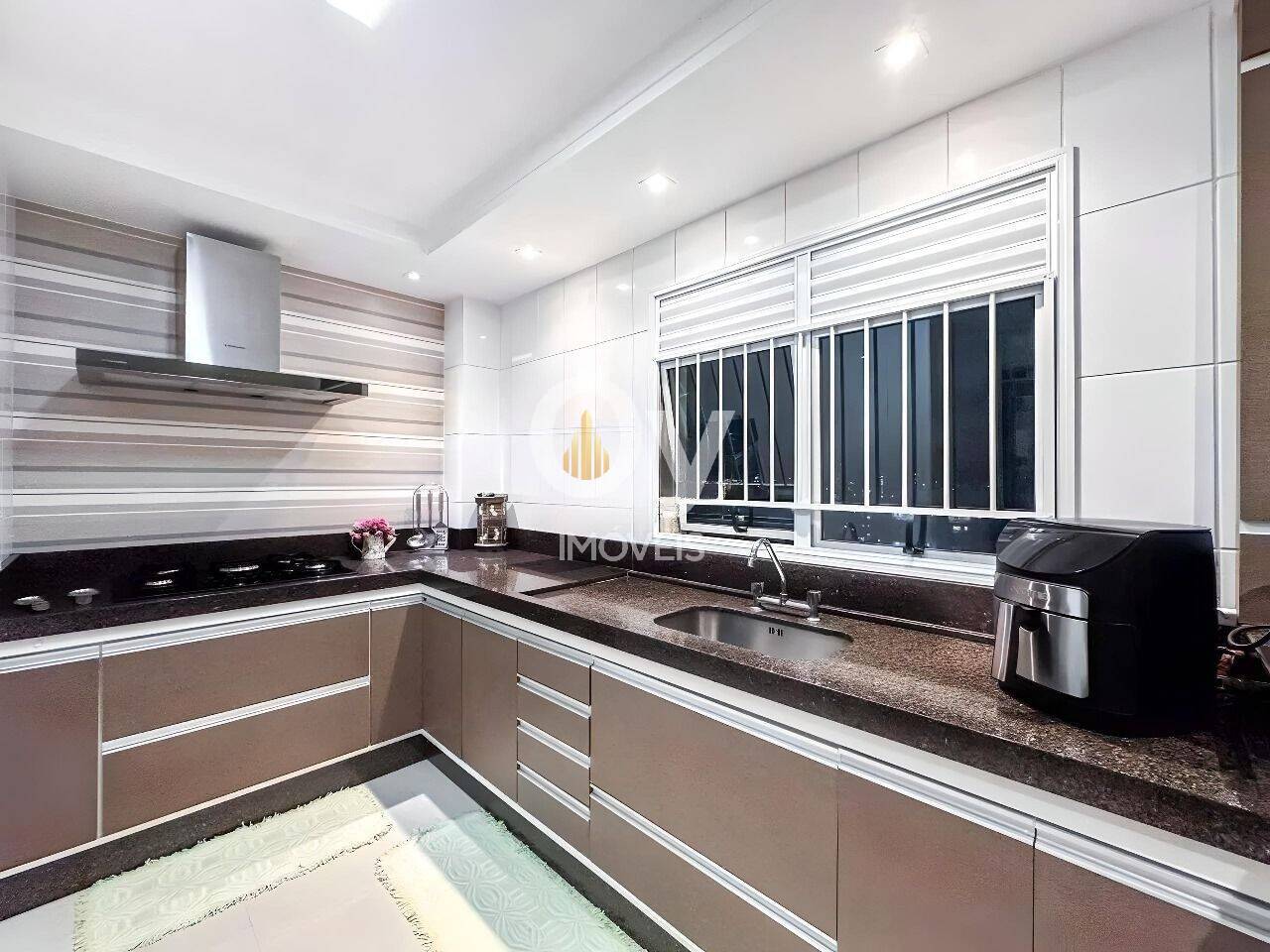 Apartamento com 3 dormitórios à venda, 113 m² por R$ 1.170.000,00 - Pqe Res Aquarius - São José dos Campos/SP