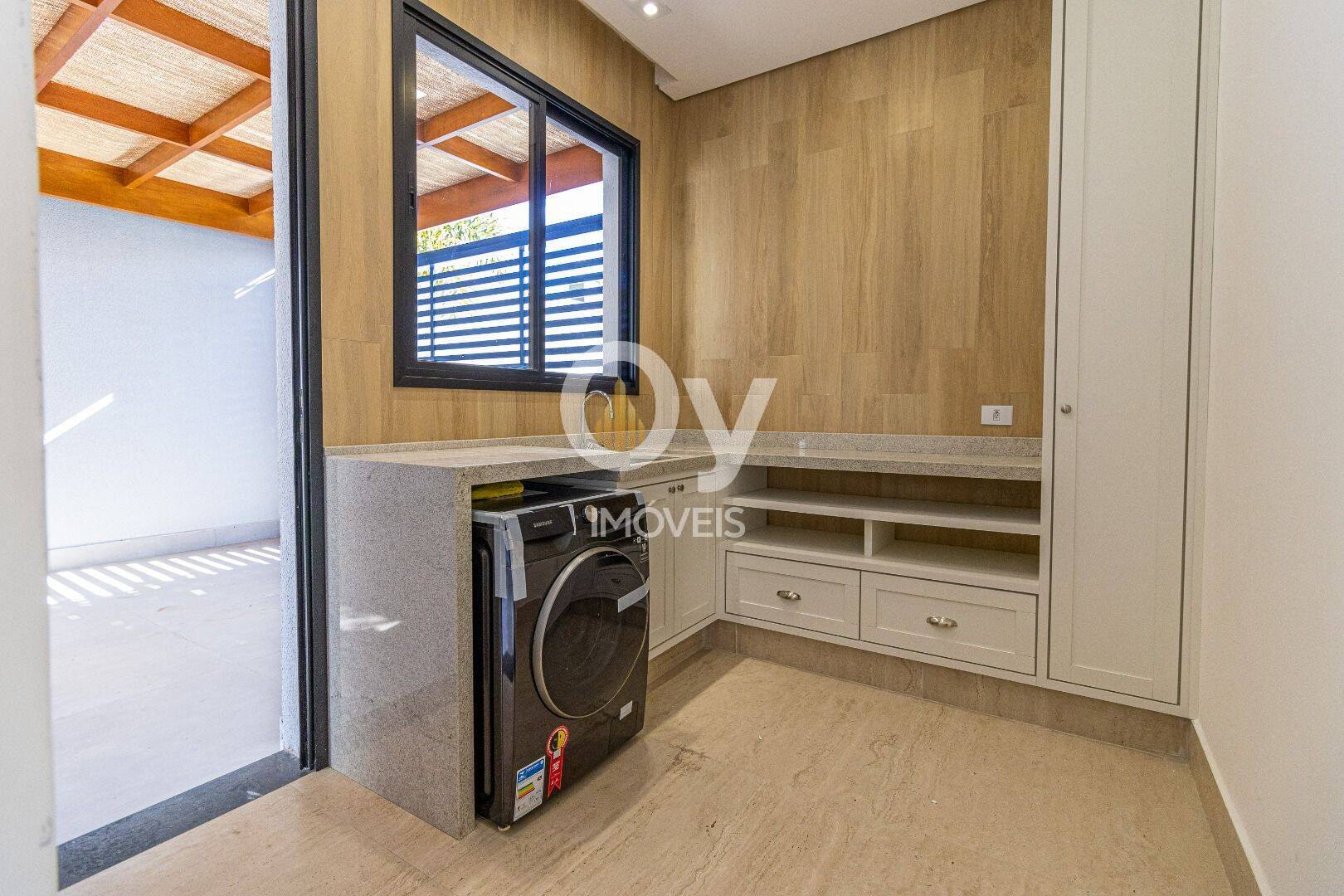 Sobrado com 3 dormitórios à venda, 337 m² por R$ 2.800.000,00 - Condomínio Residencial Monte Carlo - São José dos Campos/SP