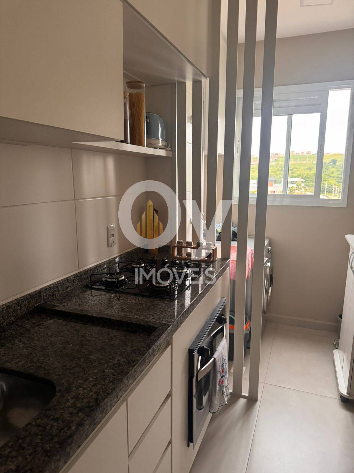 Apartamento moderno com suíte e varanda gourmet