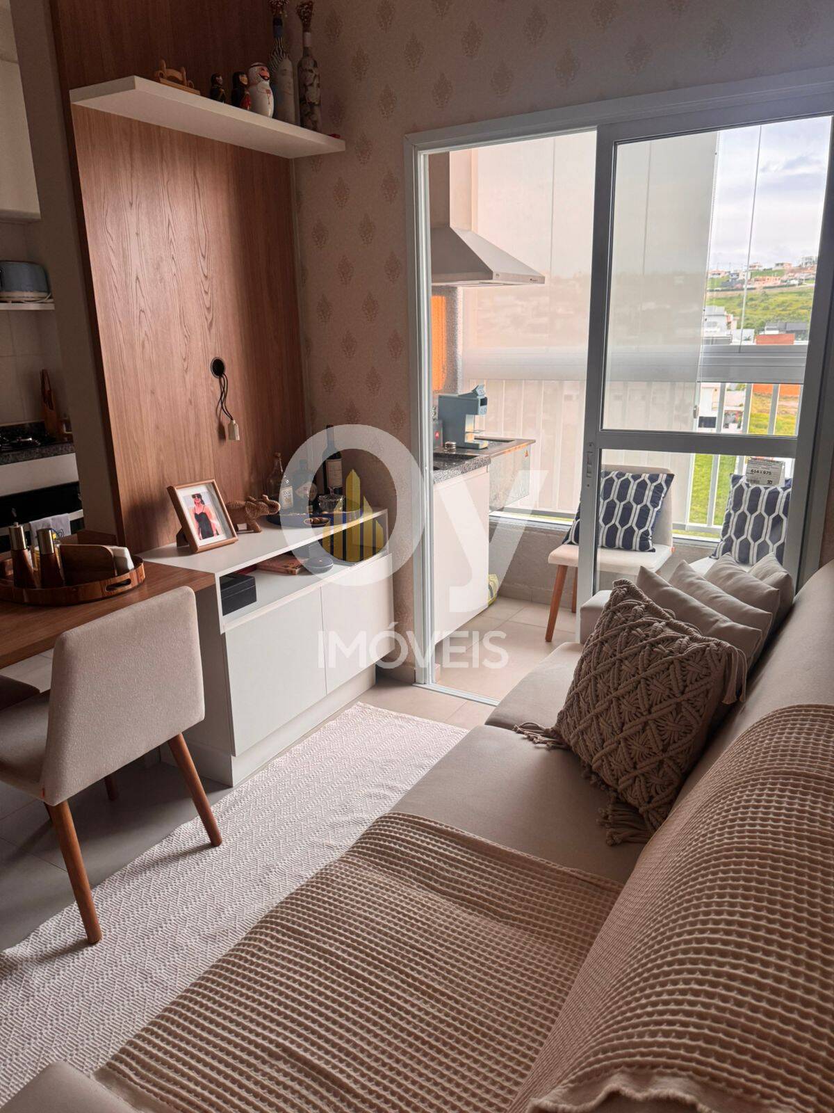 Apartamento moderno com suíte e varanda gourmet