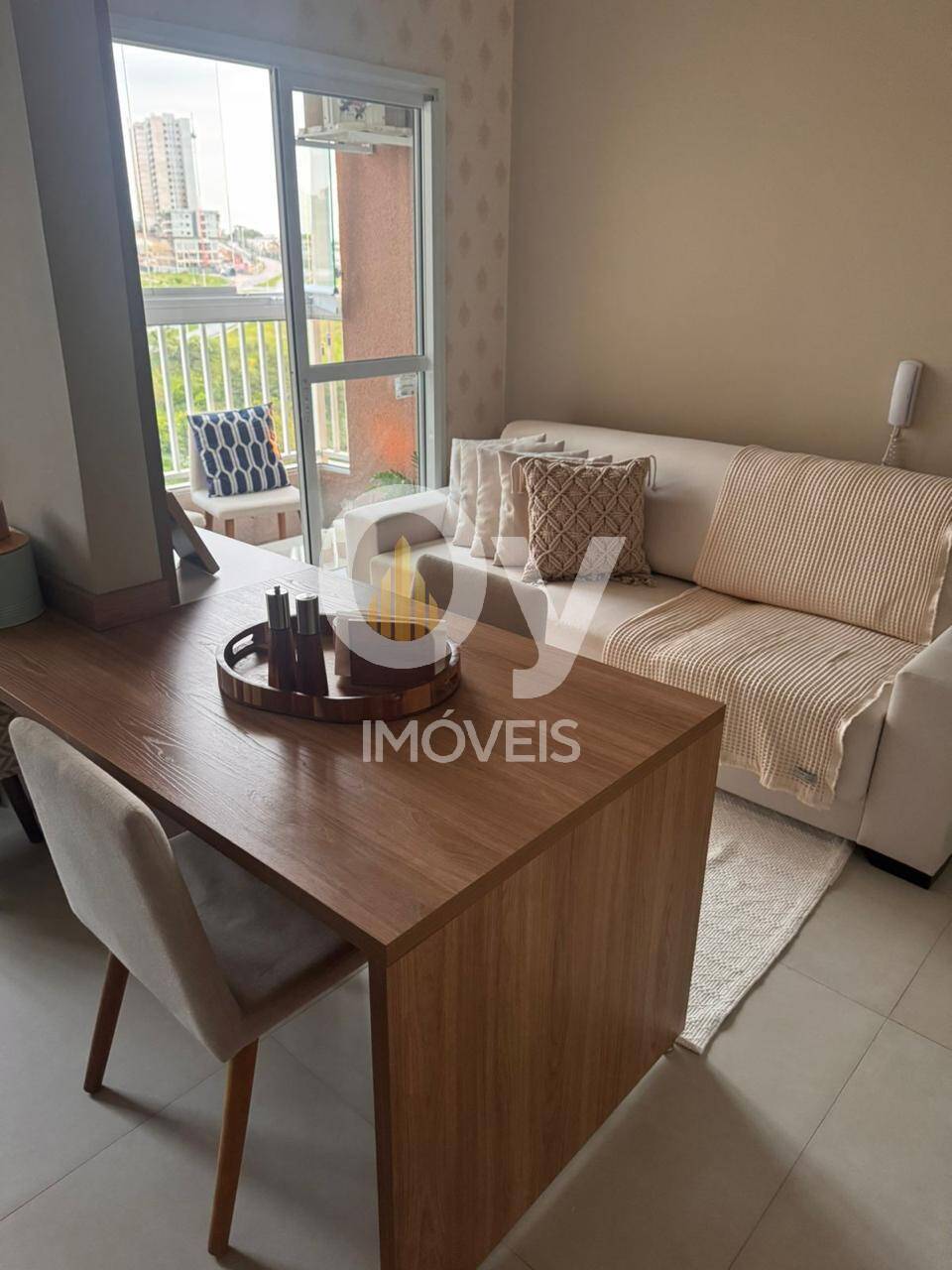 Apartamento moderno com suíte e varanda gourmet