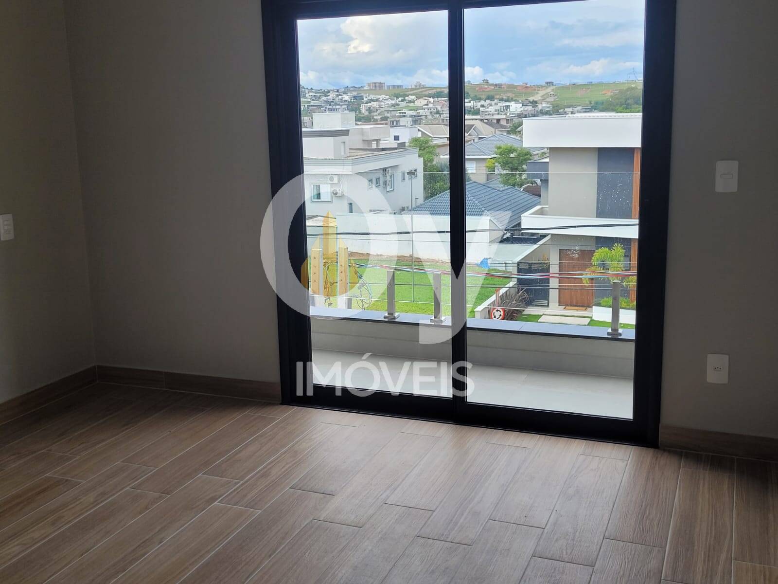 Venda Casa no Condomínio Floradas do Paratehy – Urbanova São José dos Ca