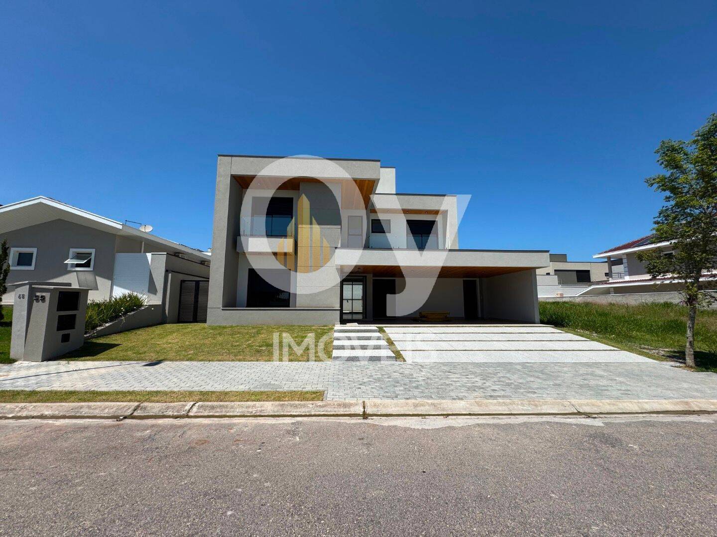 Casa à Venda – Condomínio Mont Blanc – São José dos Campos