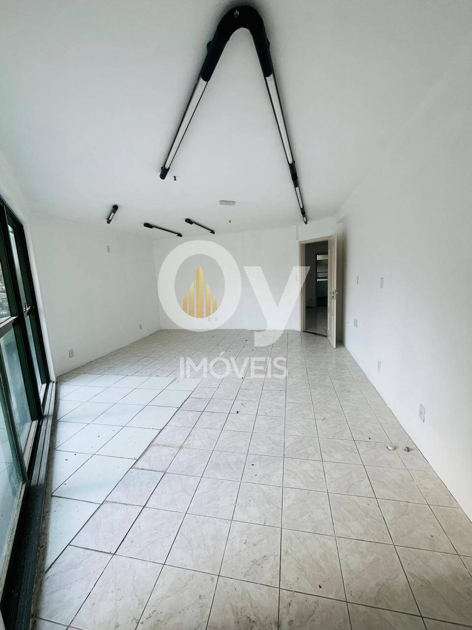 Sala Comercial para Locação – Edifício Metropolitan Offices – Centro