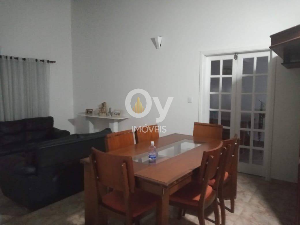 Casa à Venda – 4 Dormitórios no Condomínio Residencial Eldorado – Urbanova