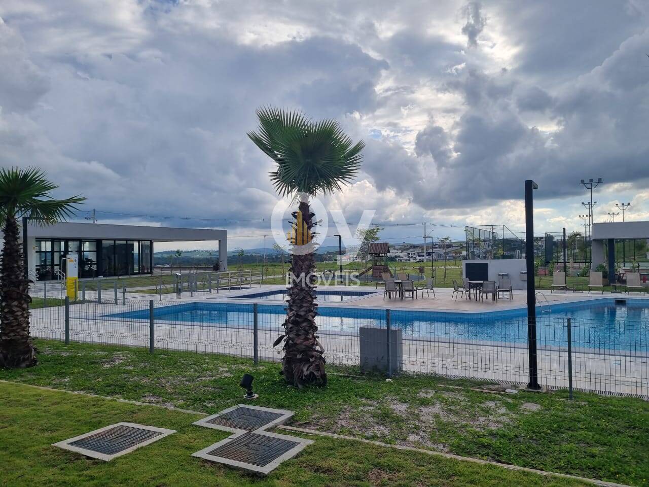 Terreno à venda no Condomínio Terras Alpha| 348m²