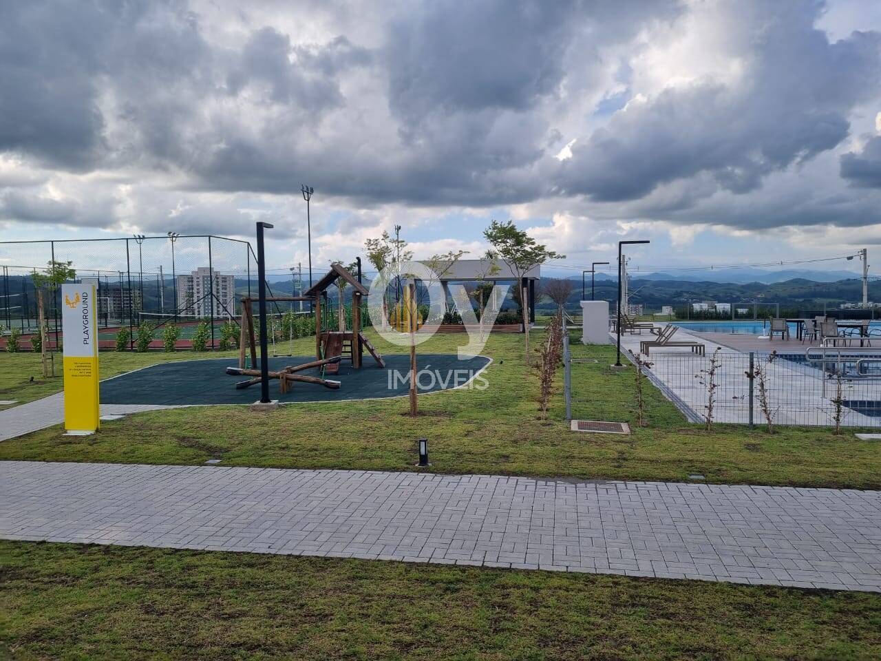 Terreno à venda no Condomínio Terras Alpha| 348m²