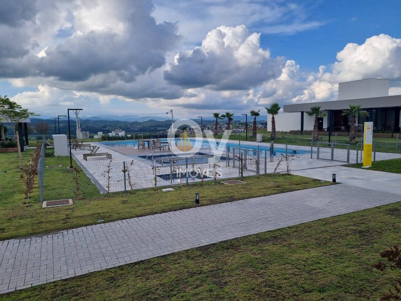Terreno à venda no Condomínio Terras Alpha| 348m²