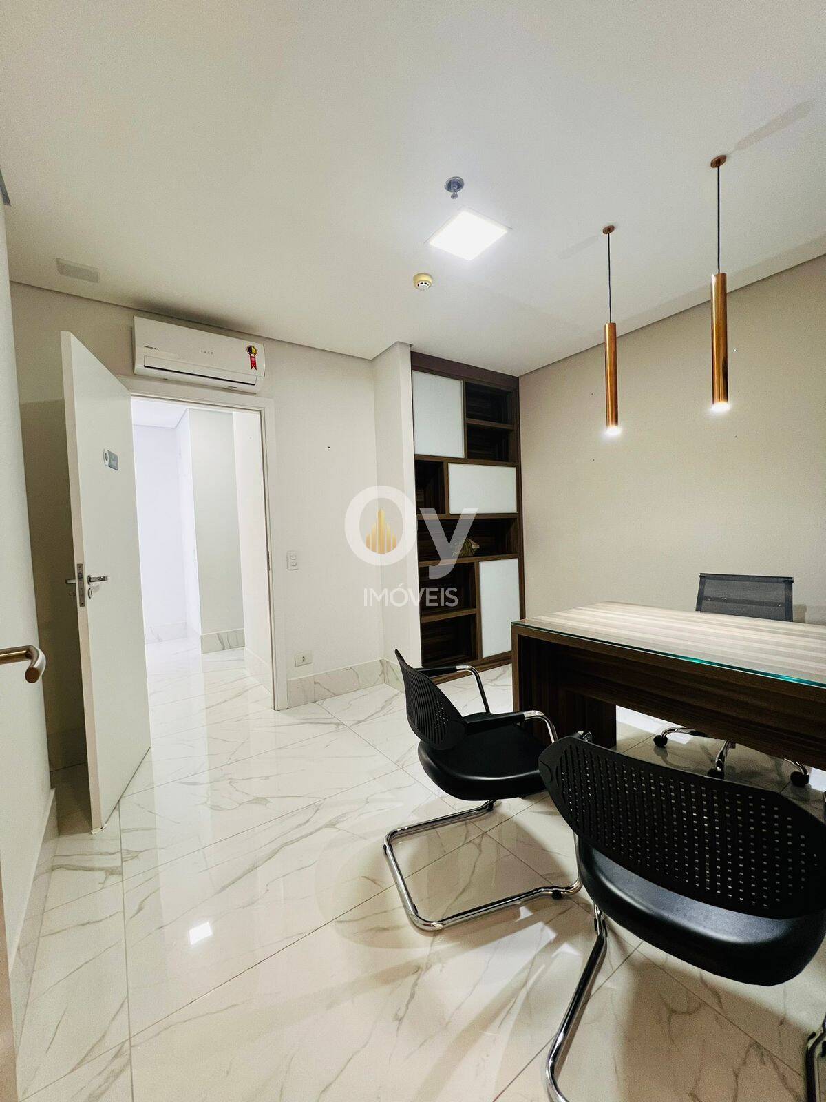 Oportunidade: Sala Comercial de 76 m² Totalmente Equipada e Pronta para Uso