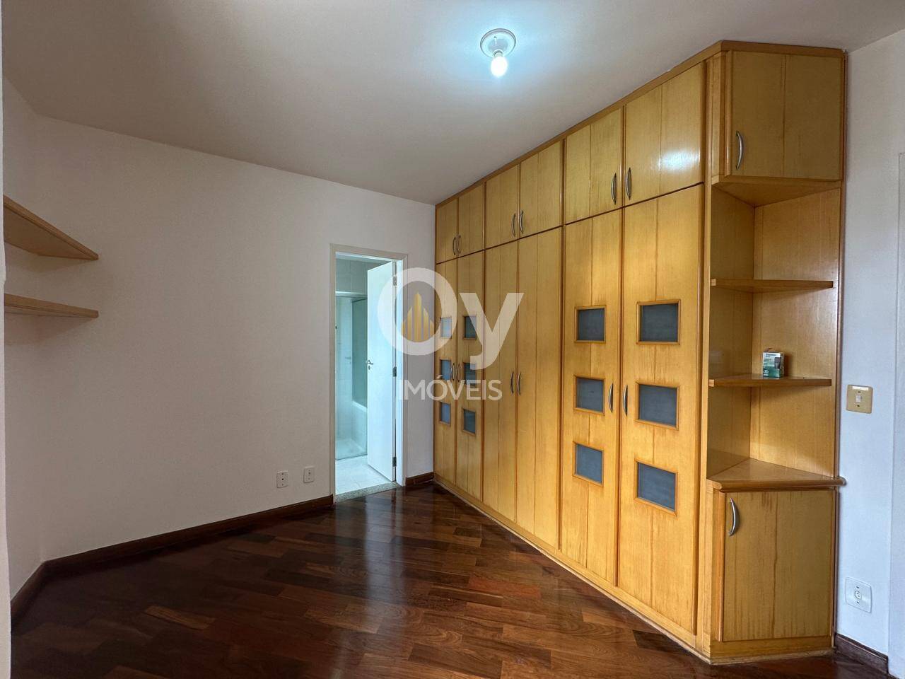 APARTAMENTO LOCAÇÃO ou VENDA - 4 DORMITÓRIOS COM SUÍTE – EDIFÍCIO NEW YORK
