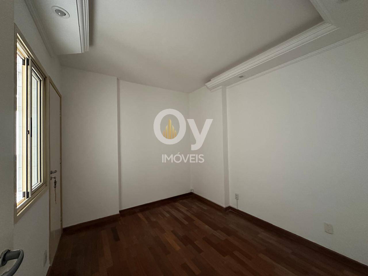 APARTAMENTO 4 DORMITÓRIOS COM SUÍTE – EDIFÍCIO NEW YORK / LOCAÇÃO E VENDA