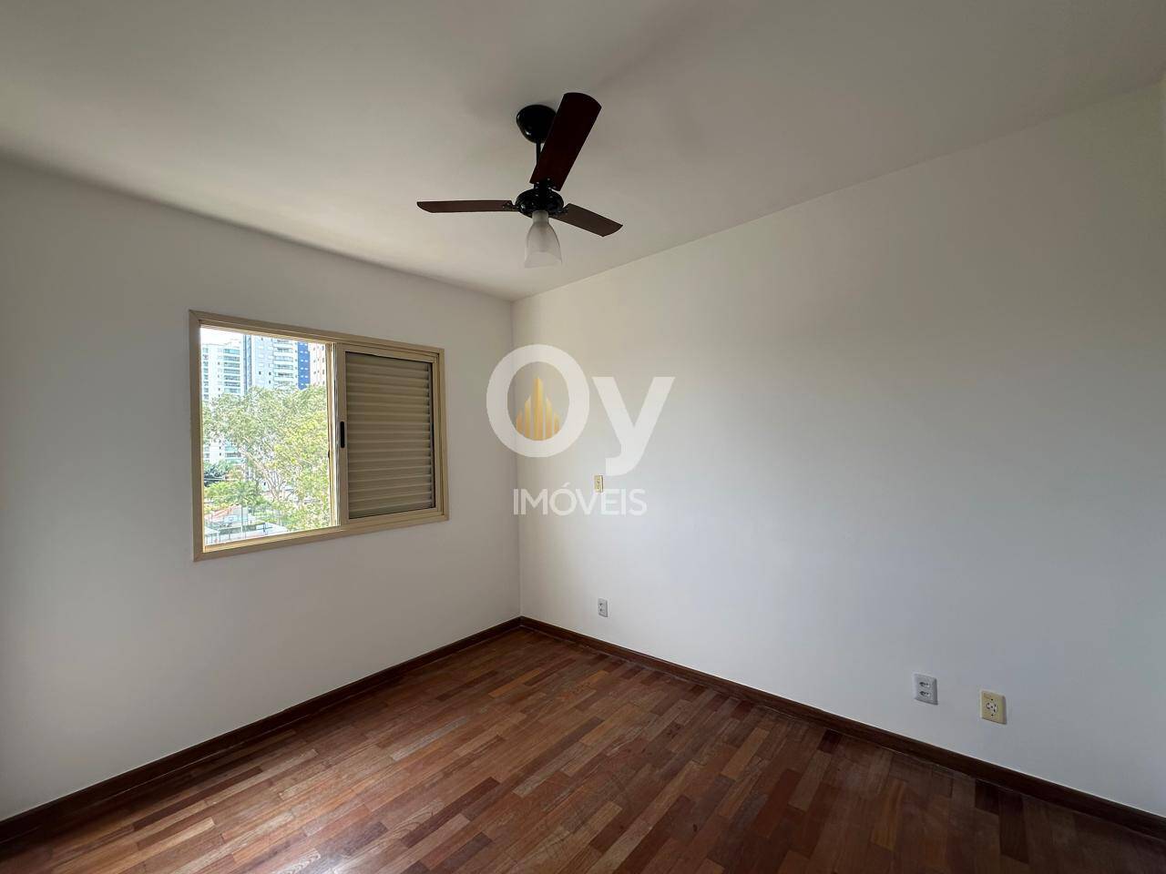 APARTAMENTO 4 DORMITÓRIOS COM SUÍTE – EDIFÍCIO NEW YORK / LOCAÇÃO E VENDA