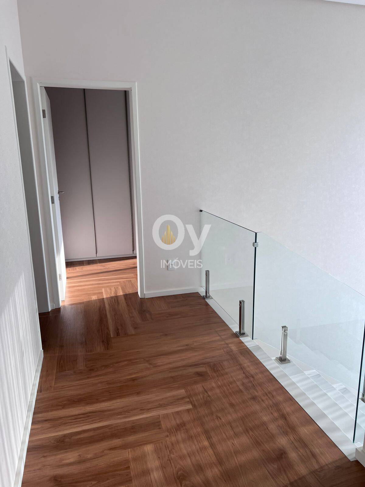 Sobrado de alto padrão com vista definitiva em condominio exclusivo.