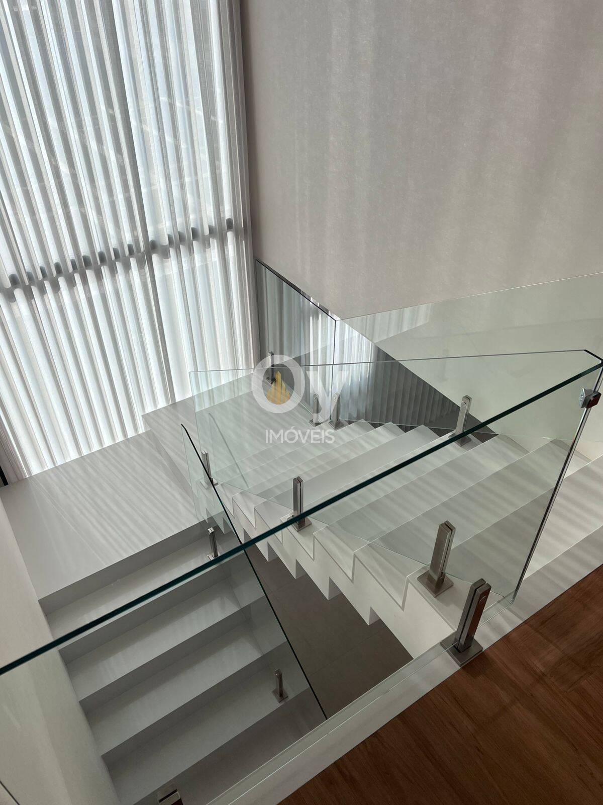 Sobrado de alto padrão com vista definitiva em condominio exclusivo.