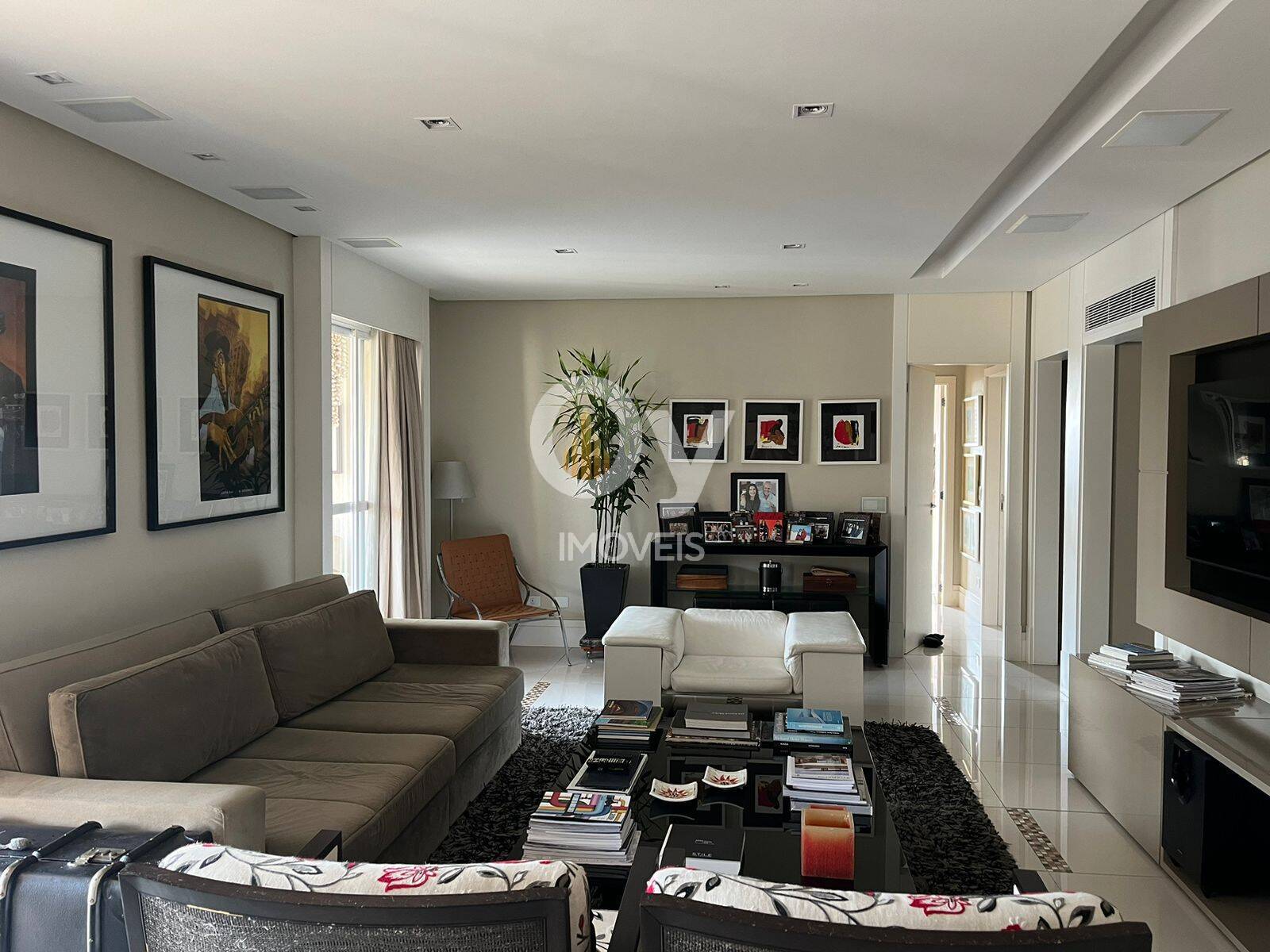 Apartamento à Venda com 3 Suítes no Edifício Unique Vila Ema
