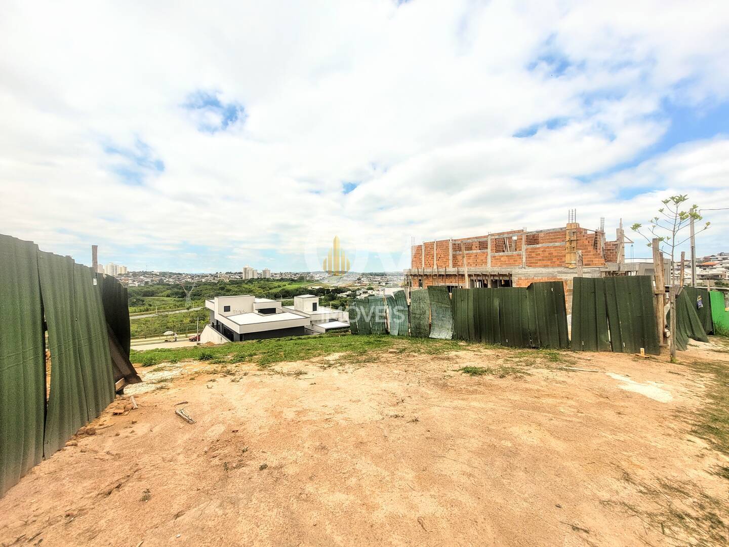 Terreno à Venda ou Permuta – Terras Alpha Urbanova São Jose dos Campos