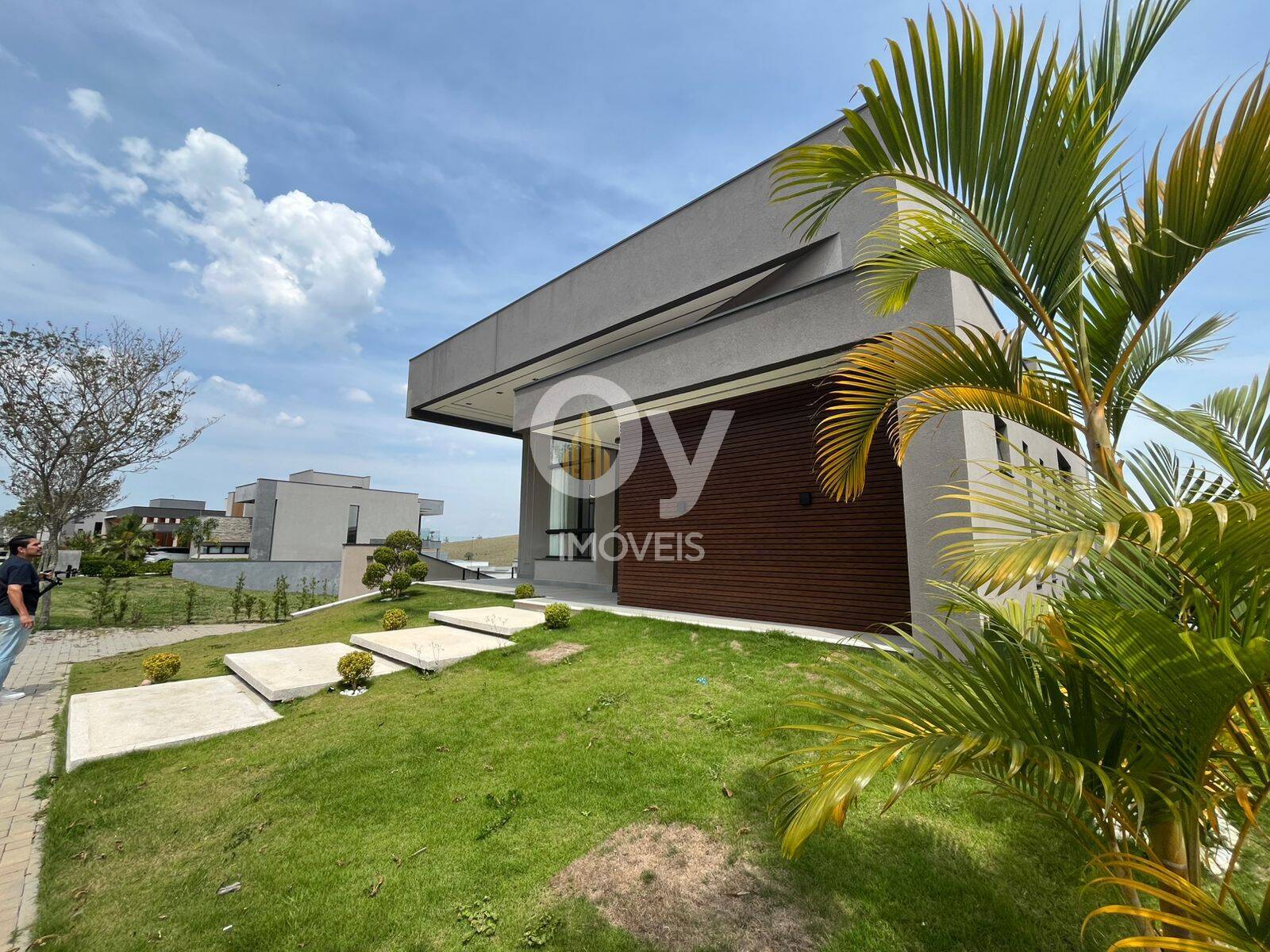 Casa Térrea à Venda – Alphaville II – 4 Suítes