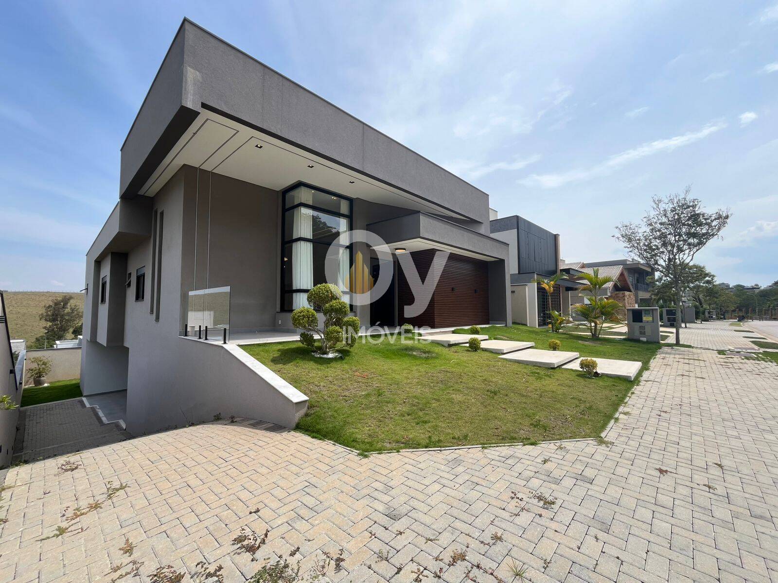 Casa Térrea à Venda – Alphaville II – 4 Suítes