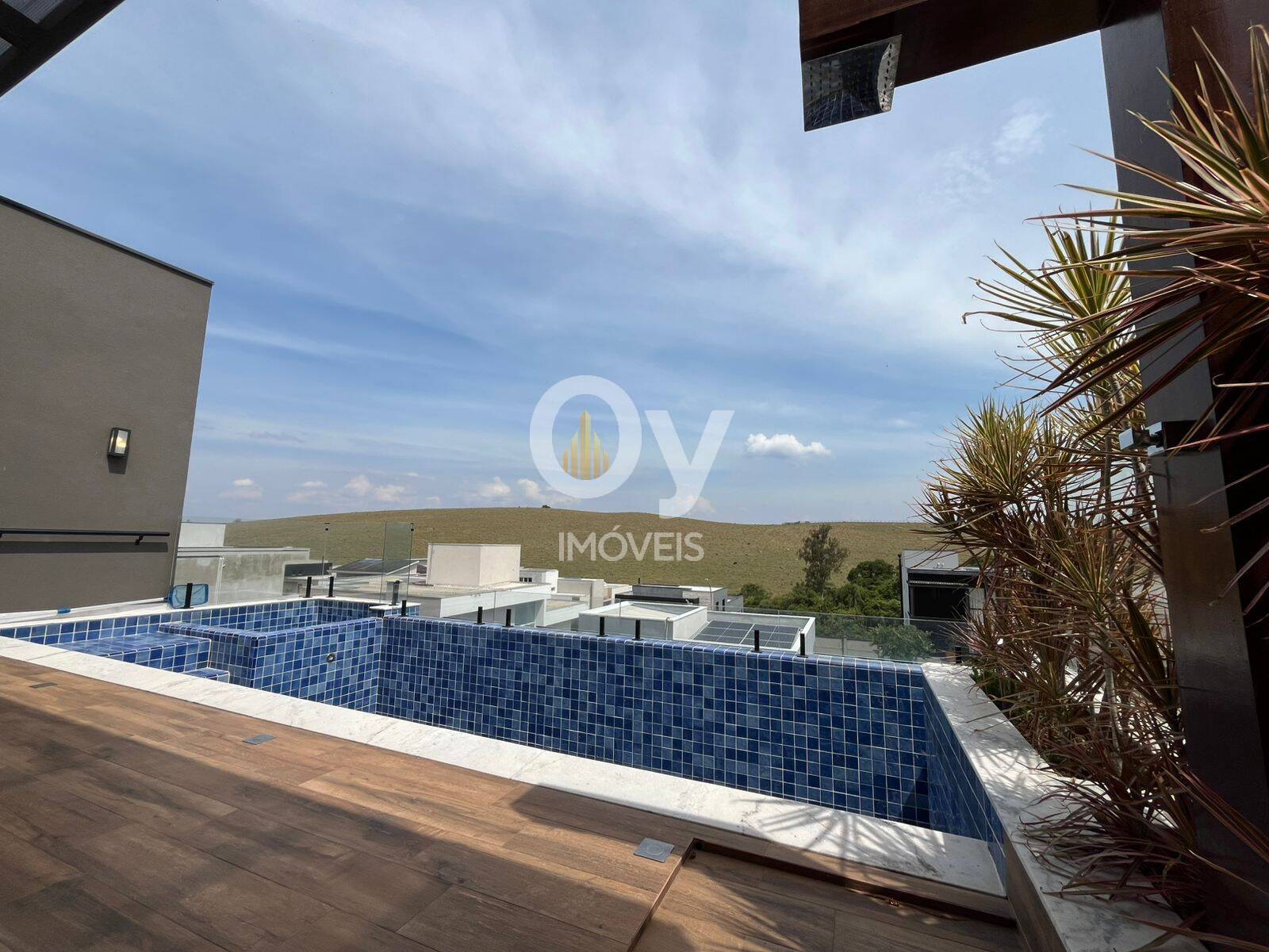 Casa Térrea à Venda – Alphaville II – 4 Suítes