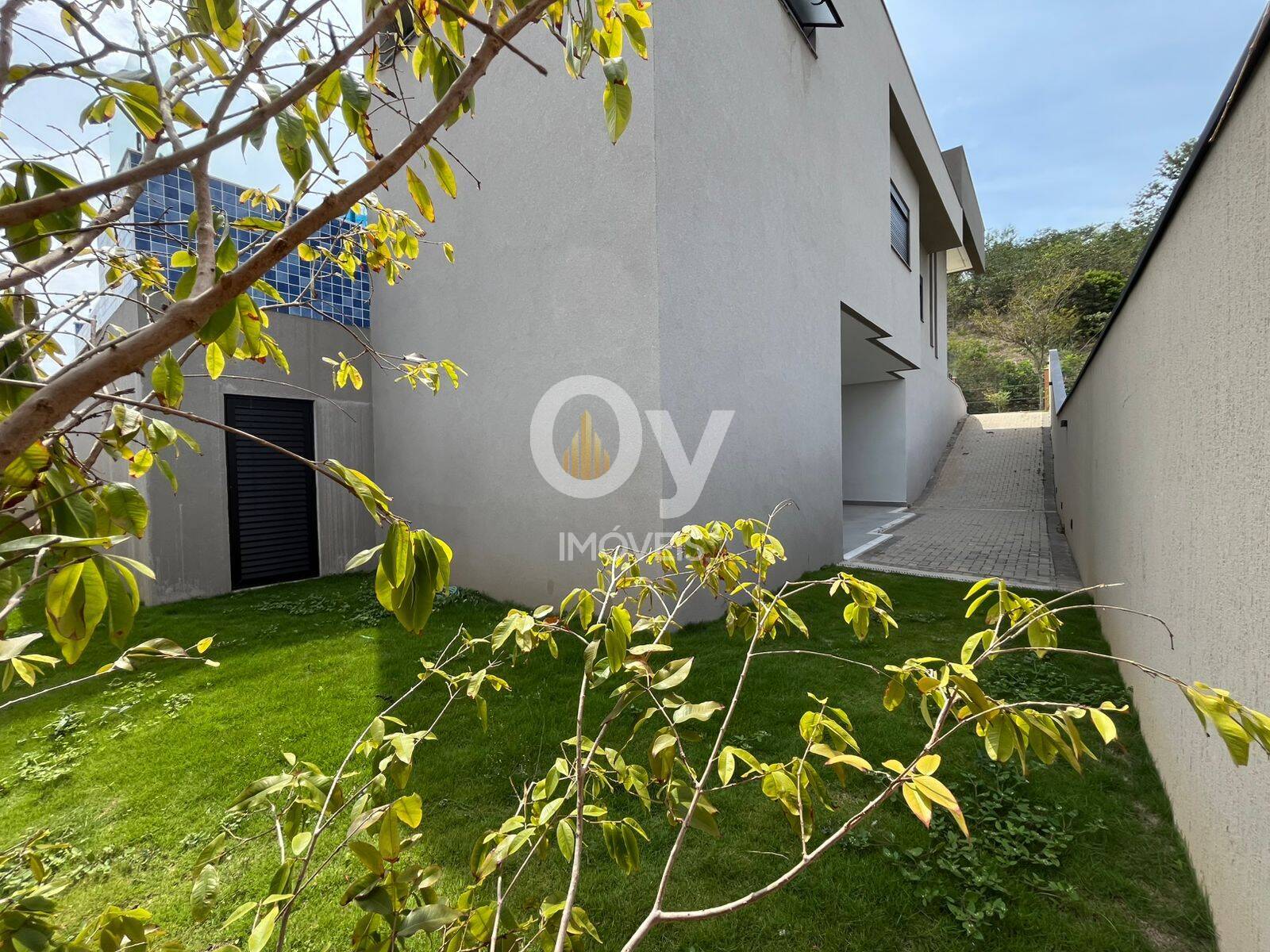 Casa Térrea à Venda – Alphaville II – 4 Suítes