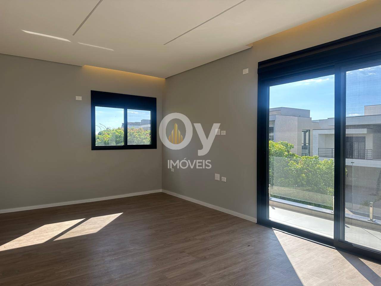 Sobrado de Alto Padrão com 5 Suítes no Alphaville II – 423 m²