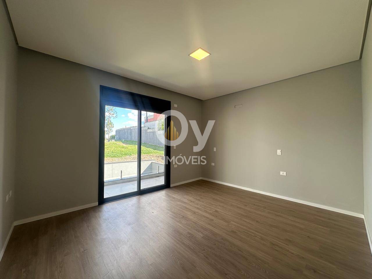 Sobrado de Alto Padrão com 5 Suítes no Alphaville II – 423 m²