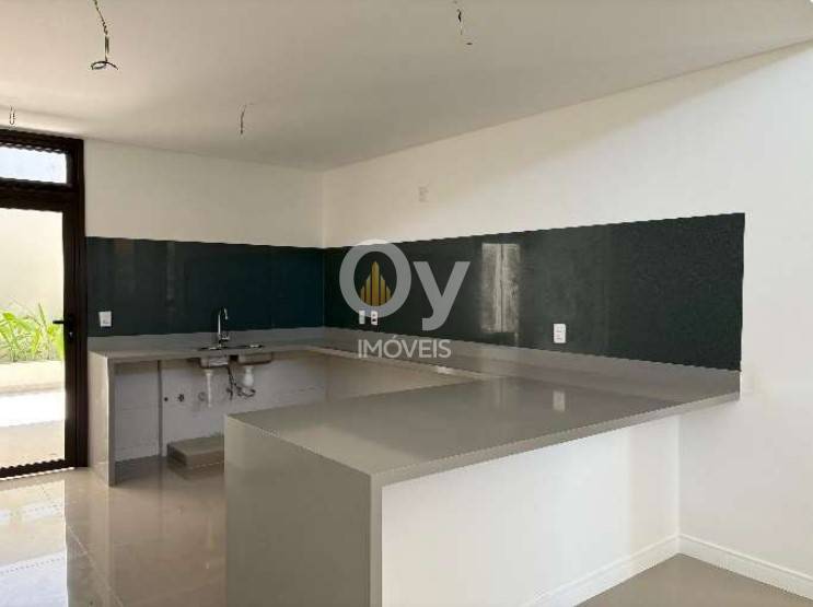 Vende Casa Térrea Nova com 3 Suítes no Colinas do Paratehy Norte
