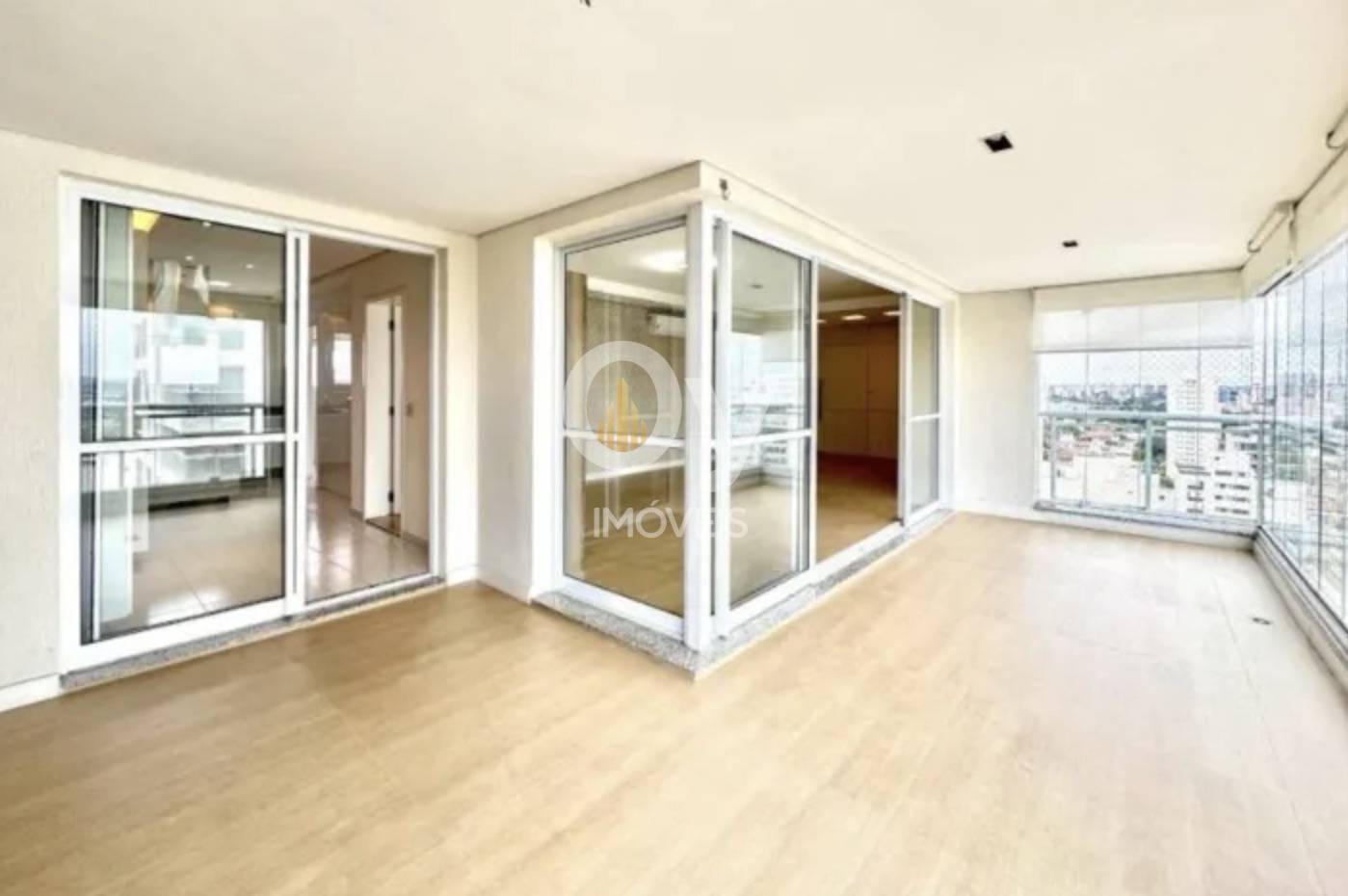 Apartamento de alto padrão no condomínio Ideale | 189m² | Andar alto