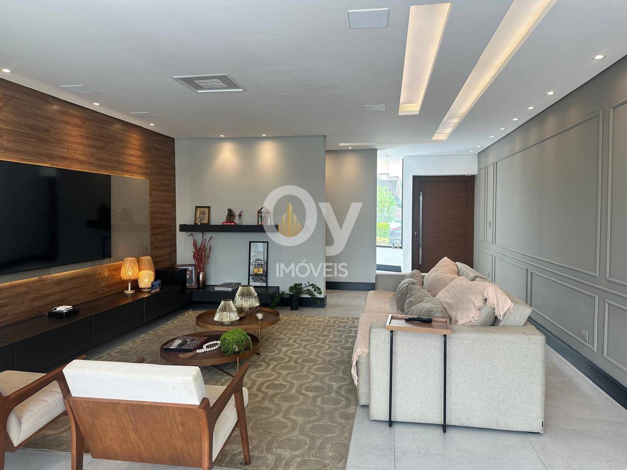 Sobrado à Venda com projeto contemporâneo | Condomínio Crystal - Jacareí/SP