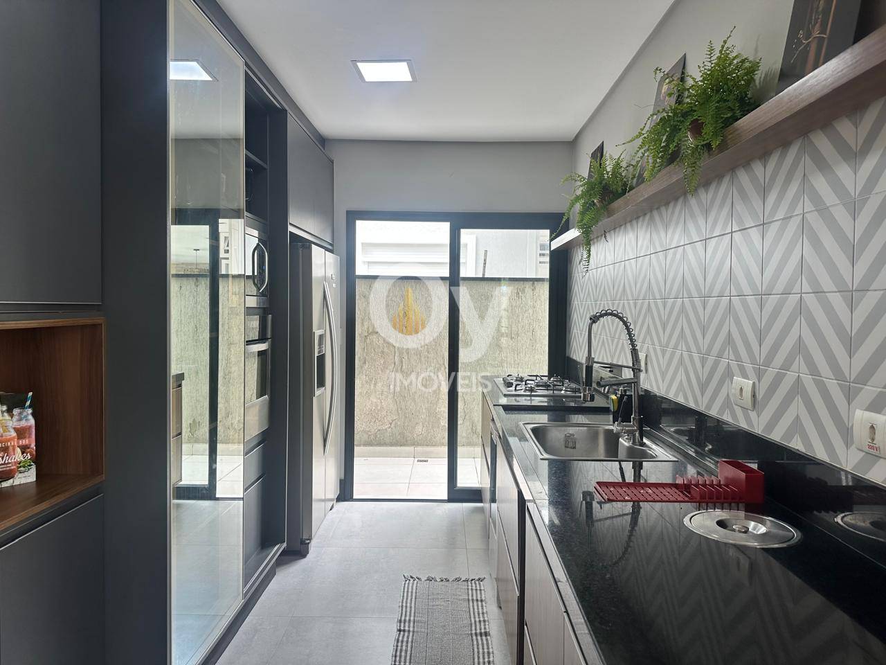 Sobrado à Venda com projeto contemporâneo | Condomínio Crystal - Jacareí/SP