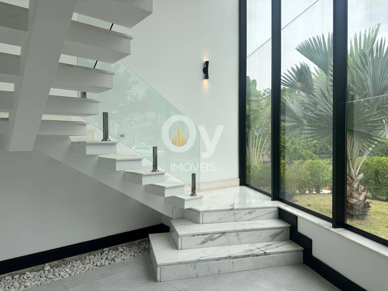 Sobrado à Venda com projeto contemporâneo | Condomínio Crystal - Jacareí/SP