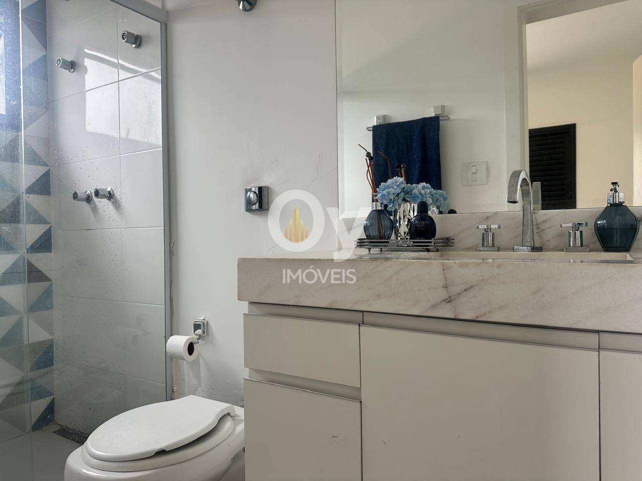Sobrado à Venda com projeto contemporâneo | Condomínio Crystal - Jacareí/SP