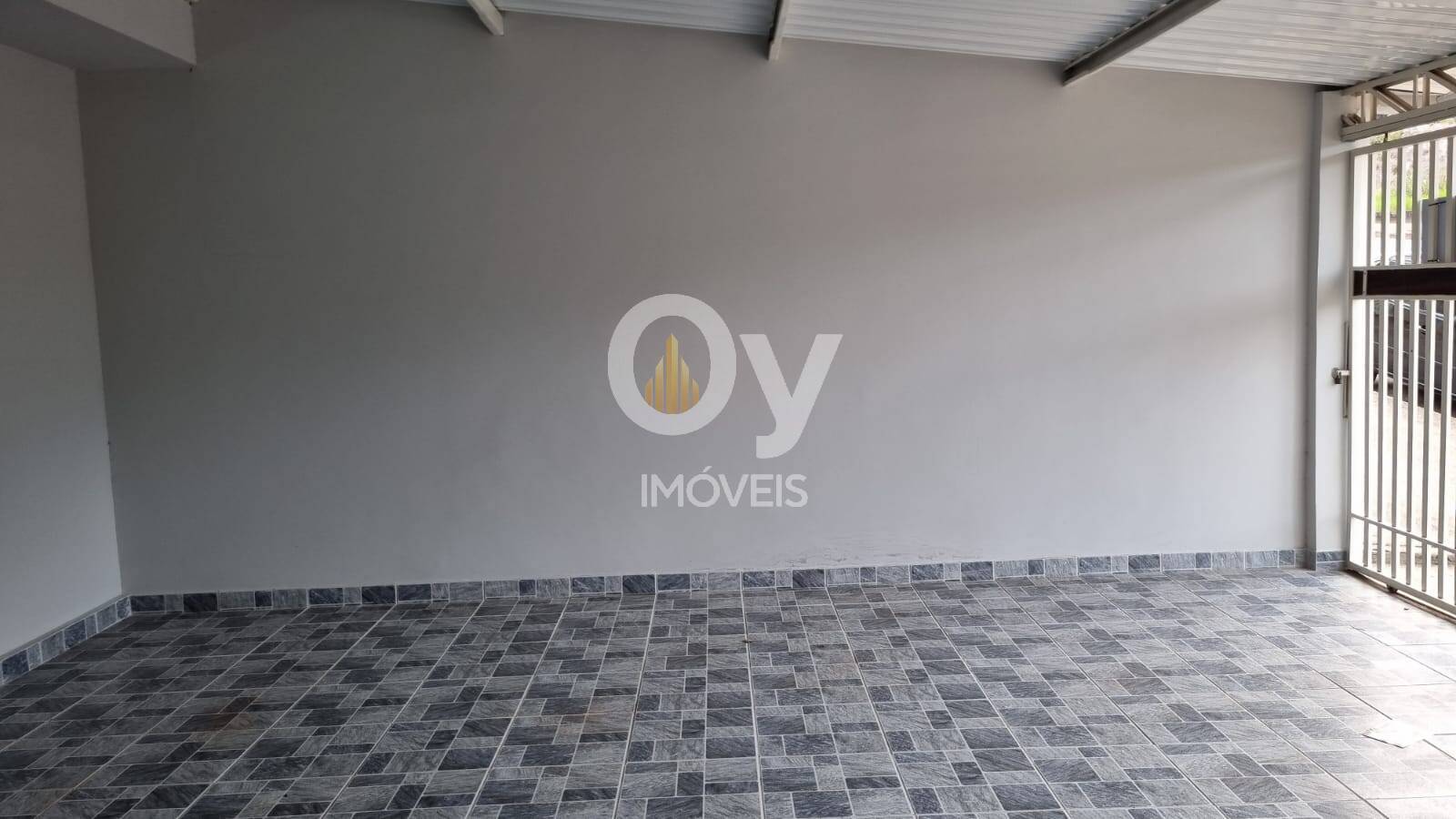 Casa Recém Reformada | 2 Dormitórios | 1 Suíte