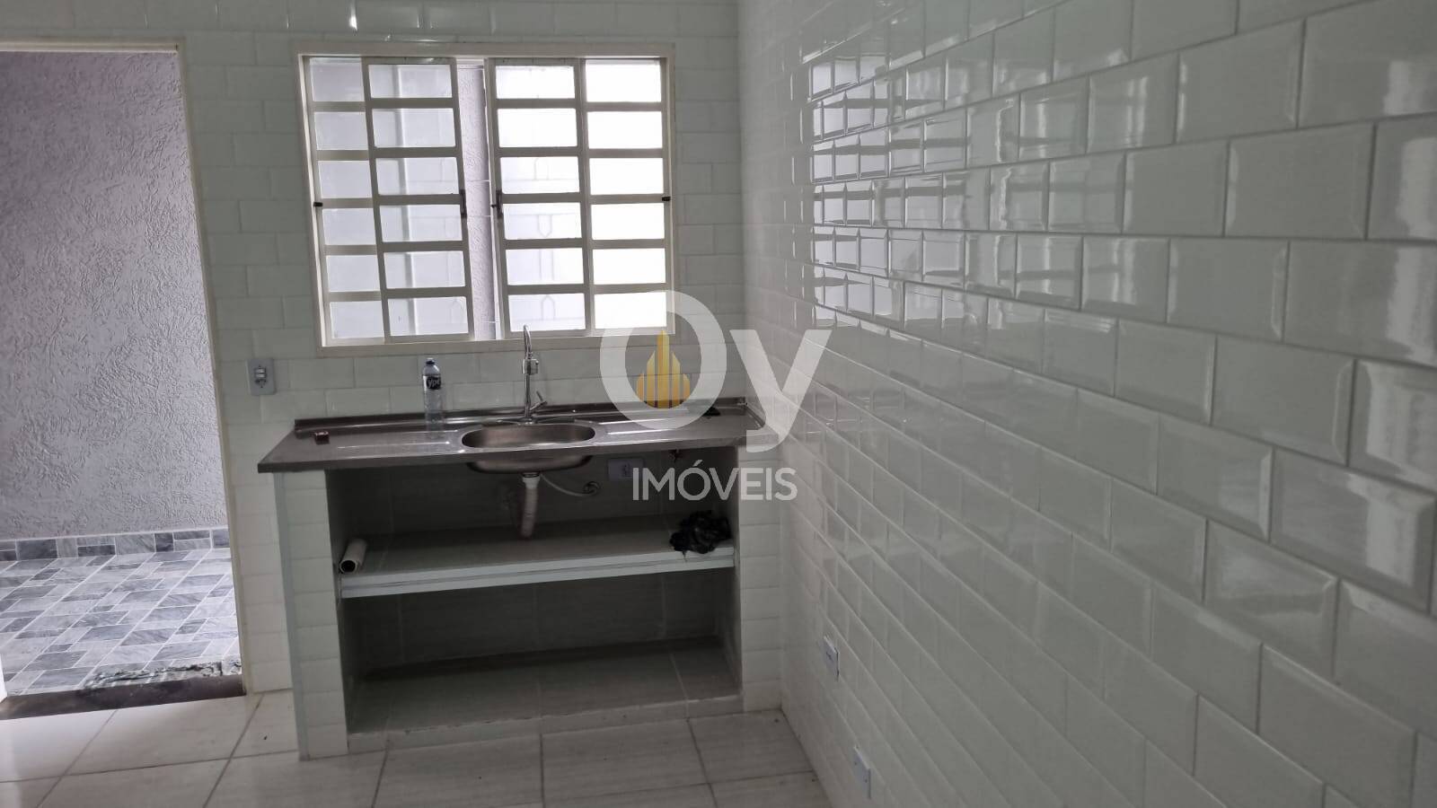 Casa Recém Reformada | 2 Dormitórios | 1 Suíte