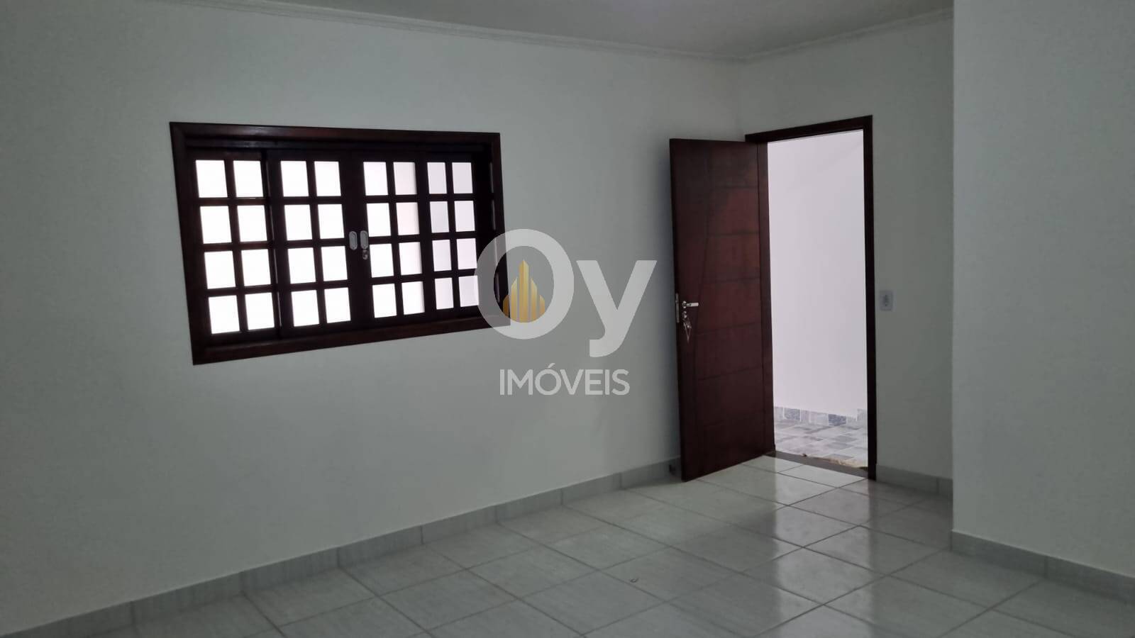 Casa Recém Reformada | 2 Dormitórios | 1 Suíte