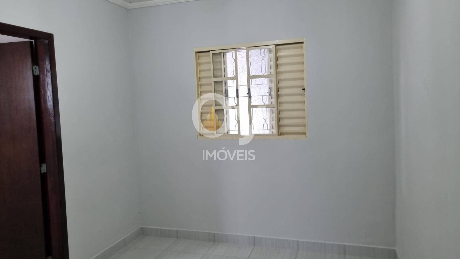 Casa Recém Reformada | 2 Dormitórios | 1 Suíte