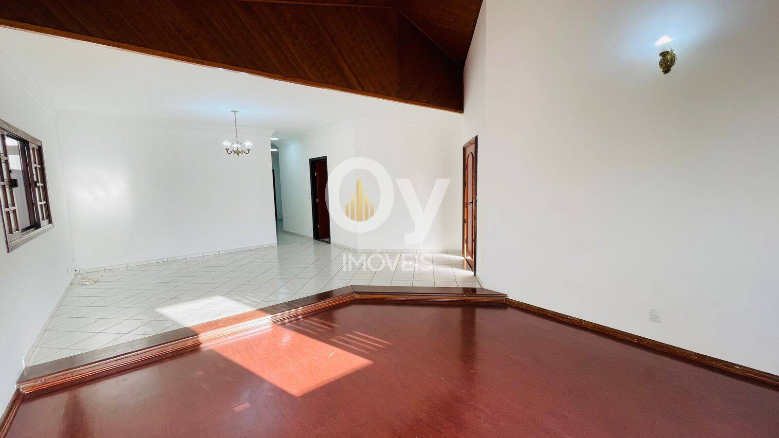Casa Térrea para Locação no Condomínio Jardim das Colinas